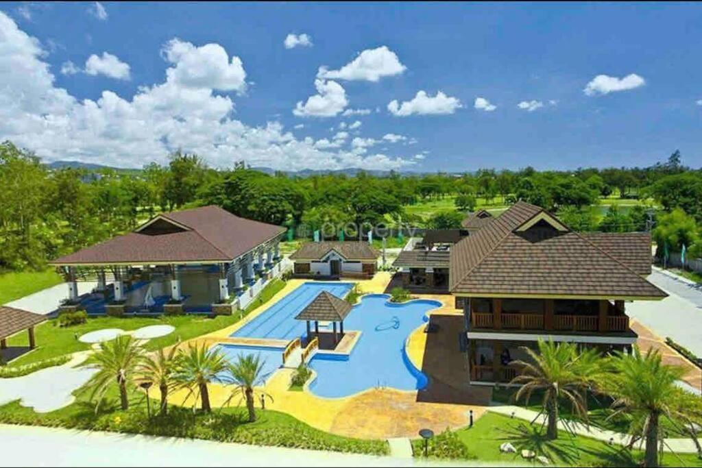 Dreamy 2Br Condo, With A Golf Course View Cebu Exterior foto