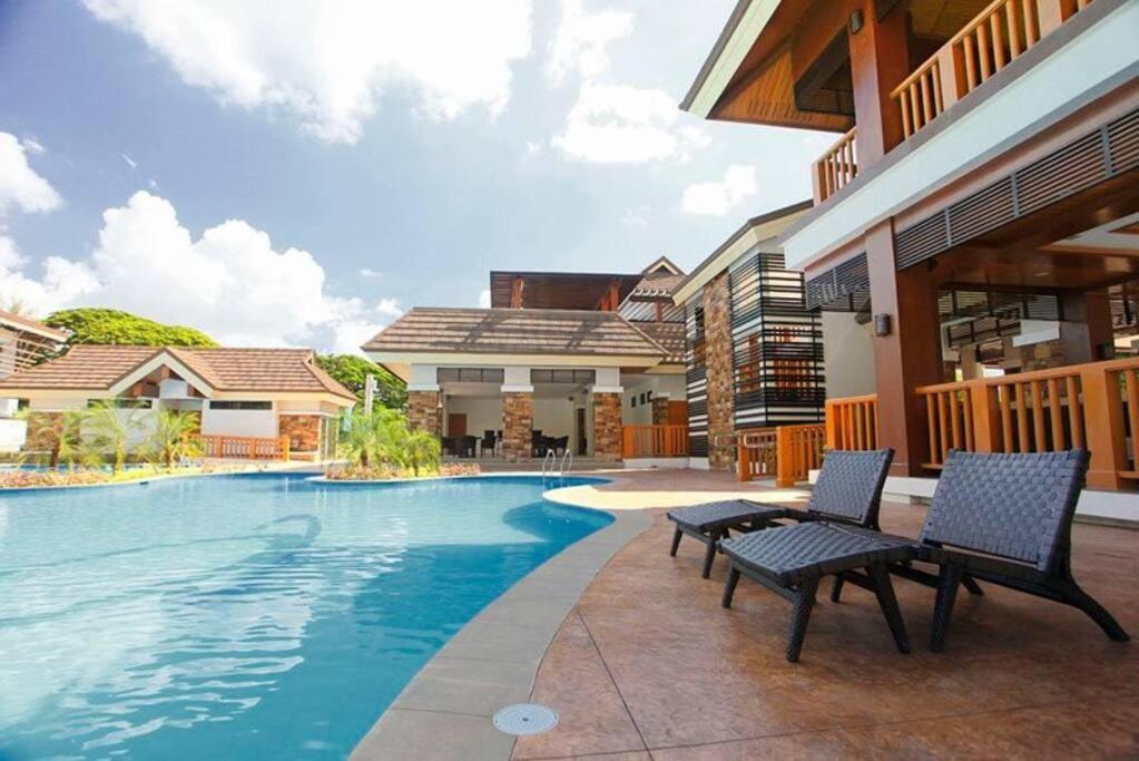 Dreamy 2Br Condo, With A Golf Course View Cebu Exterior foto